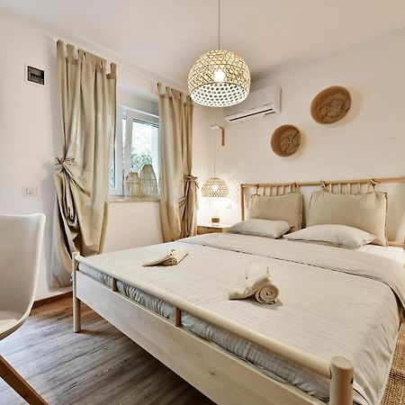 Pikarin Rooms B&B Vrsar Eksteriør billede