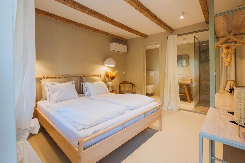 Pikarin Rooms B&B Vrsar Eksteriør billede